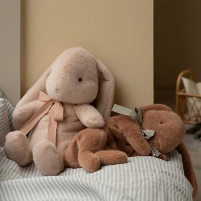 Maileg kleiner schlafender Plüschhase weiches Braun