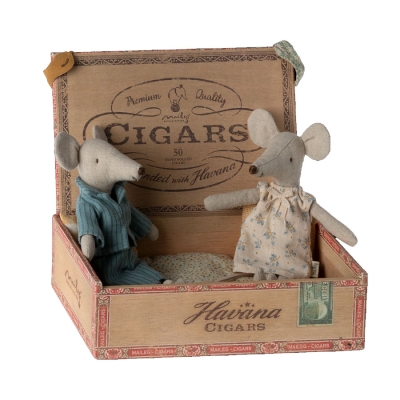 Maileg MAMA & PAPA Maus in der Zigarrenkiste