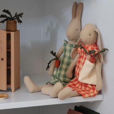 Preview: Maileg 3 MÖHRCHEN in der Einkaufstasche