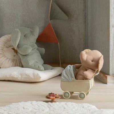 Preview: Maileg Safari Friends Elefant powder klein