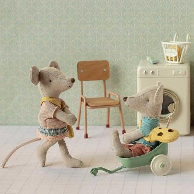 Preview: Maileg Maus kleine Schwester mit Tasche