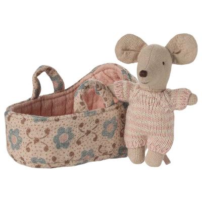 Preview: Maileg Babymaus in Tragetasche rose