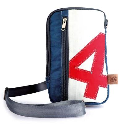 360 Grad NAUTIK Mini Bag - aus recyceltem Segeltuch weiß-blau Zahl rot