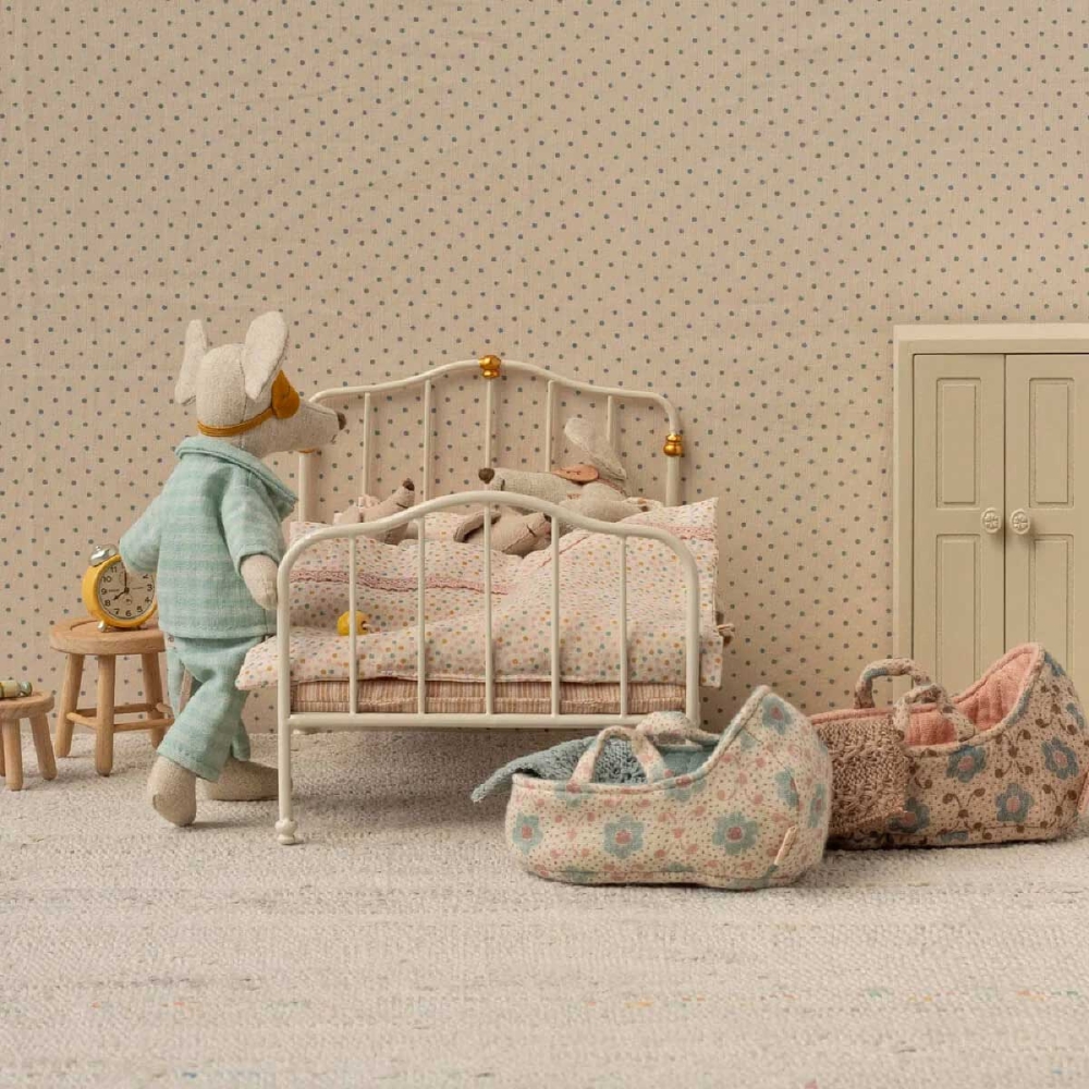 Maileg Vintage Bett Maus  off white