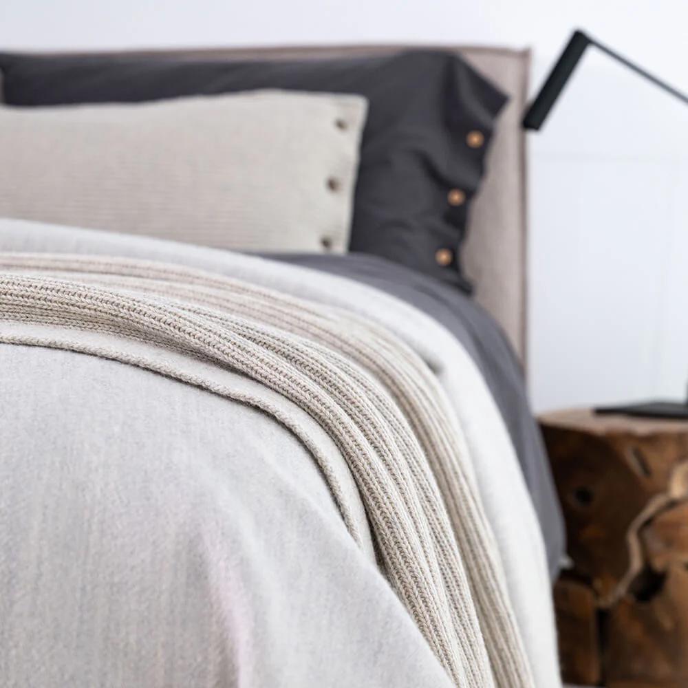 Moyha Classic Premium Blanket - cremegrau